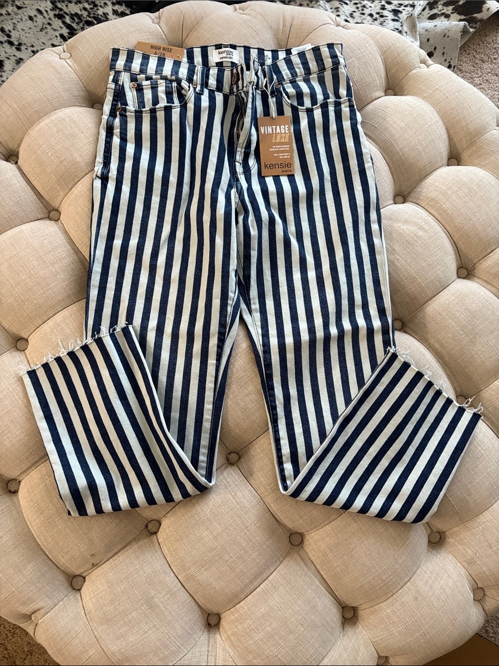 Kensie Men's Navy and White Vertical Stripe Straight Jeans